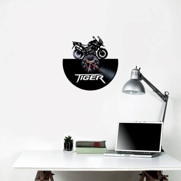 reloj pared triumph tiger