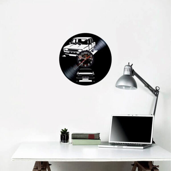 seat 124 reloj pared