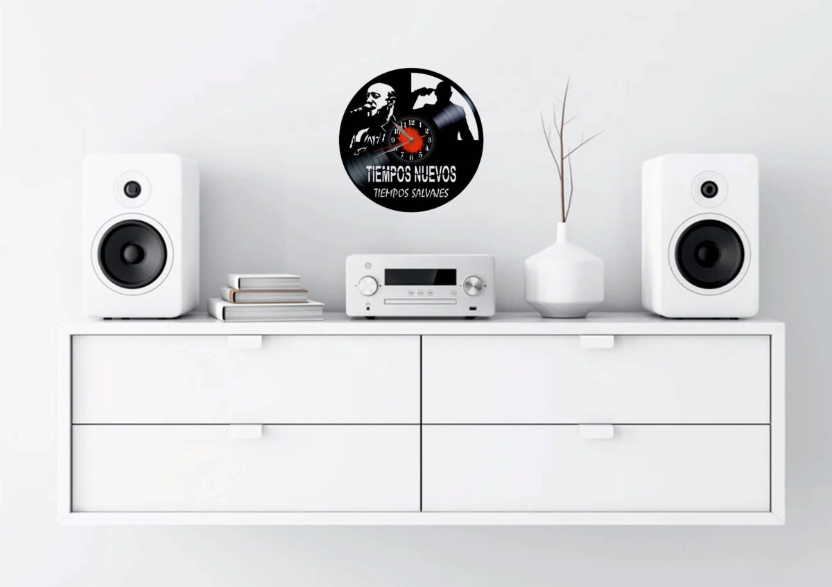 reloj pared ilegales